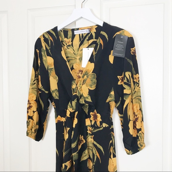 Faithfull The Brand Oliviera Floral Midi Dress - Picture 3 of 7